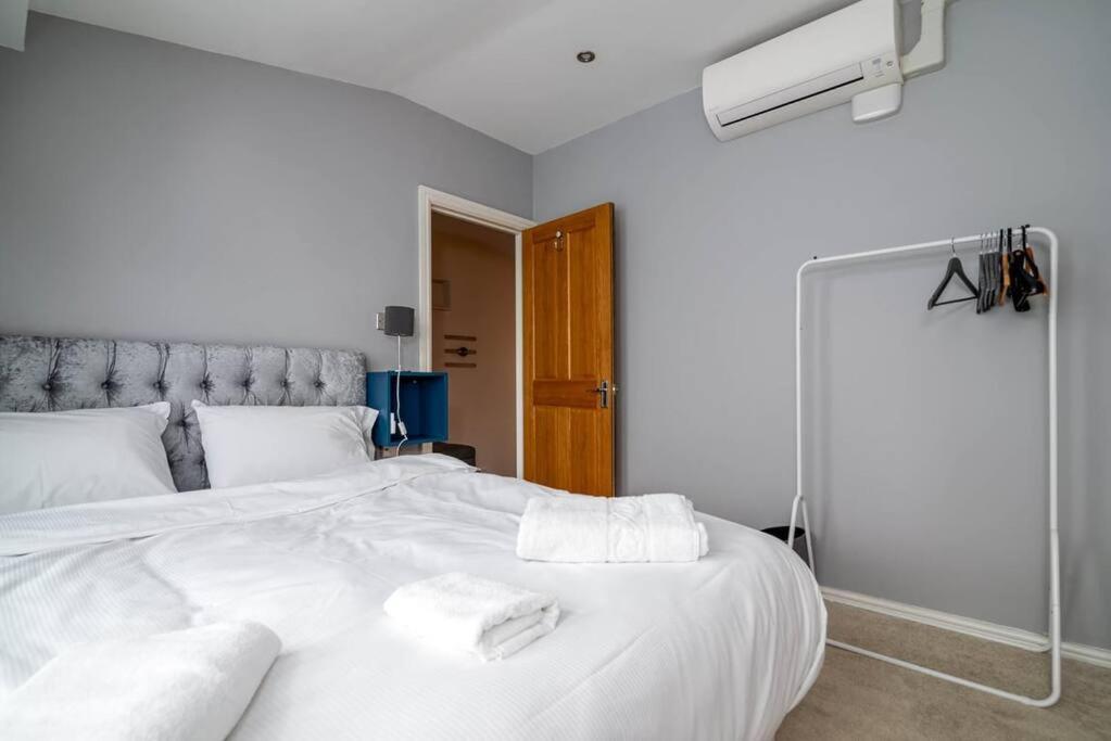 Luxury Apartment Located Near Marble Arch & Baker Street Londen Buitenkant foto