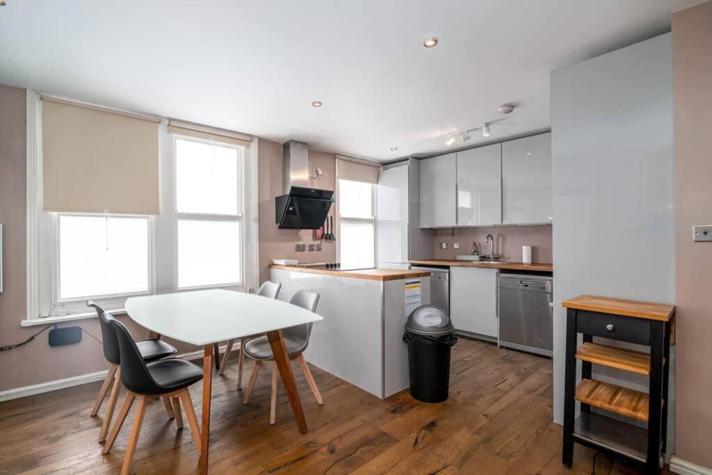 Luxury Apartment Located Near Marble Arch & Baker Street Londen Buitenkant foto